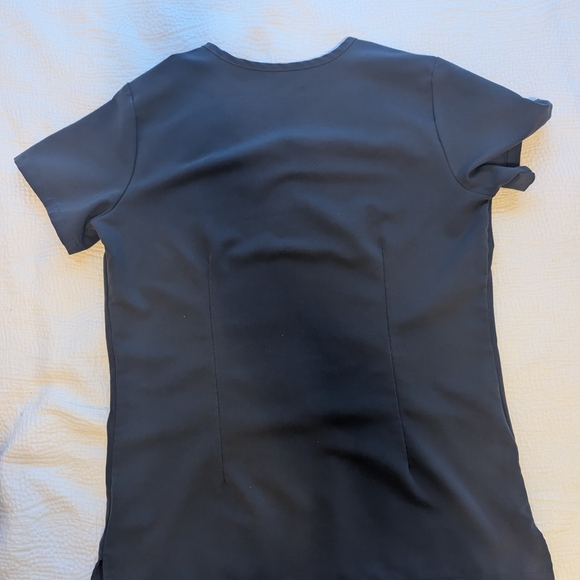 FIGS Scrub Set - Picture 4 of 7